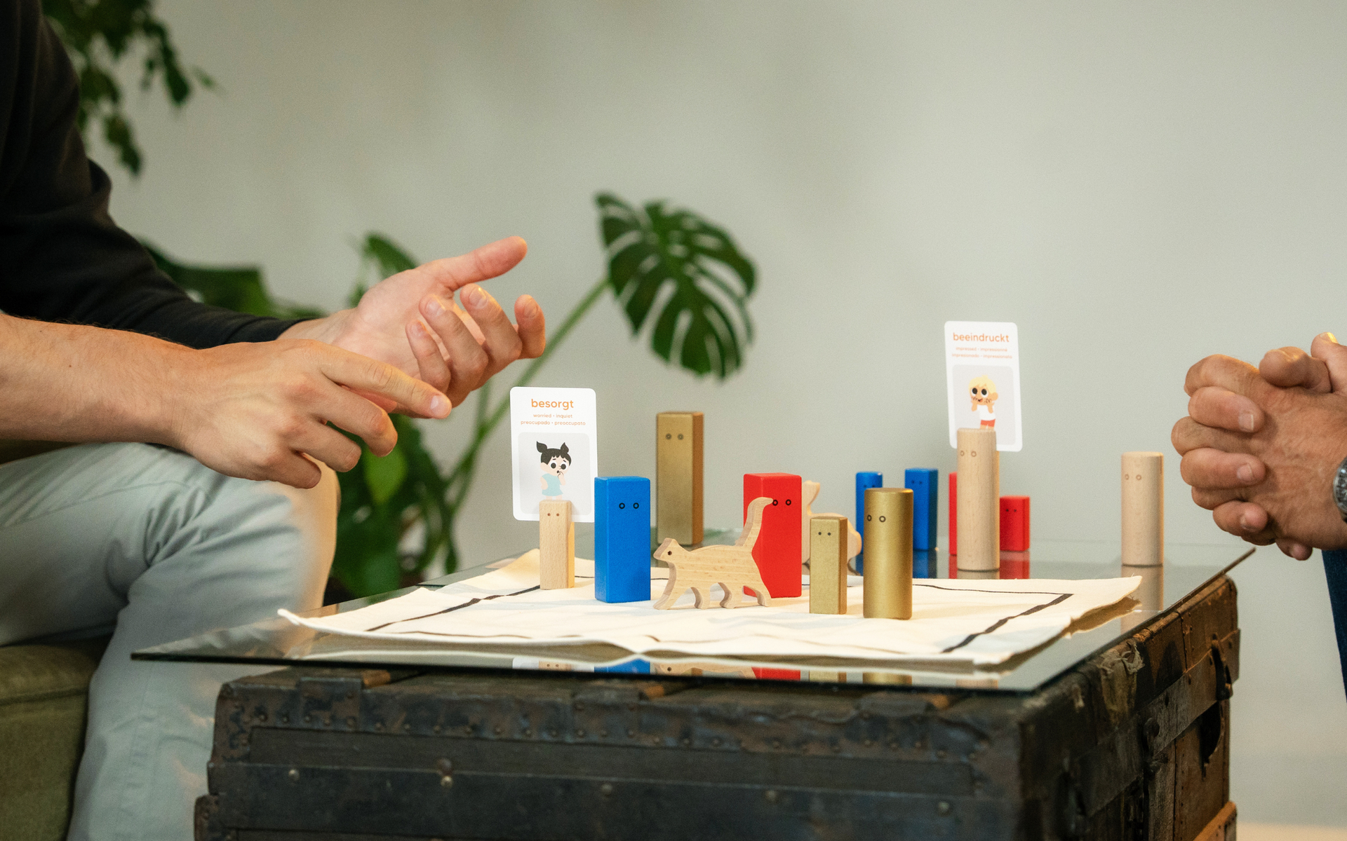 Systembrett für Führungskräfte: Mit Spielfiguren das eigene Team verstehen